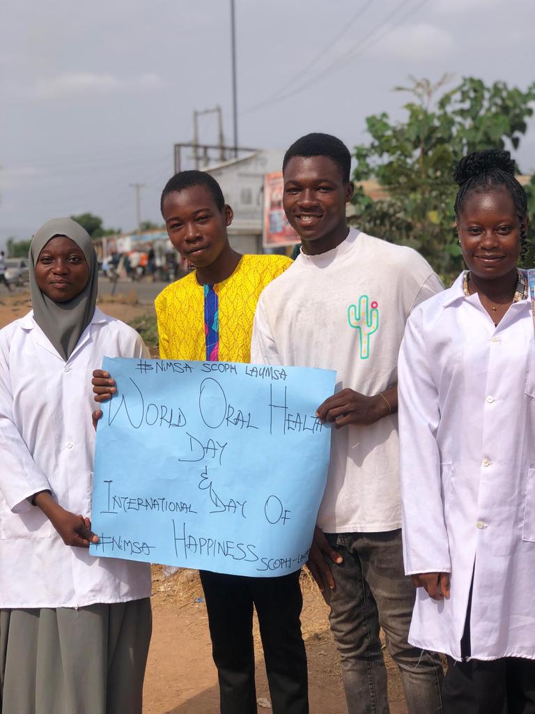 realTMA's tweet photo. Street photography 🤩
#WorldOralHealthDay 
#nimsa_scoph_laumsa https://t.co/Yu37UjXEn8