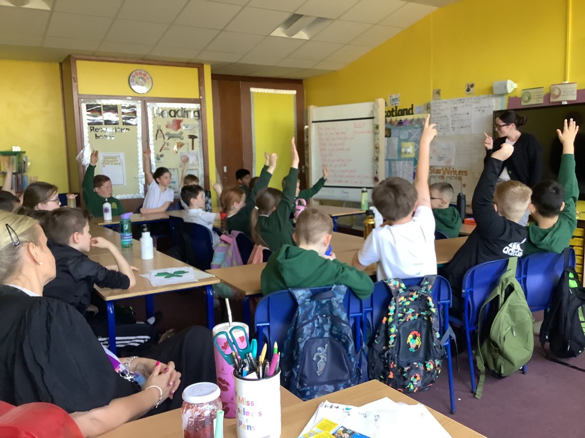 MrsDo_StP's tweet photo. World of work 
Thank you to G’s mum for coming in to tell us all about nursing at @strathcarron1 . We got to learn about how the nurses help, what skills they need and even listen to our heartbeats with a stethoscope 🩺 
It was great to learn more about Strathcarron too 🌟 https://t.co/vEk83YJLQb