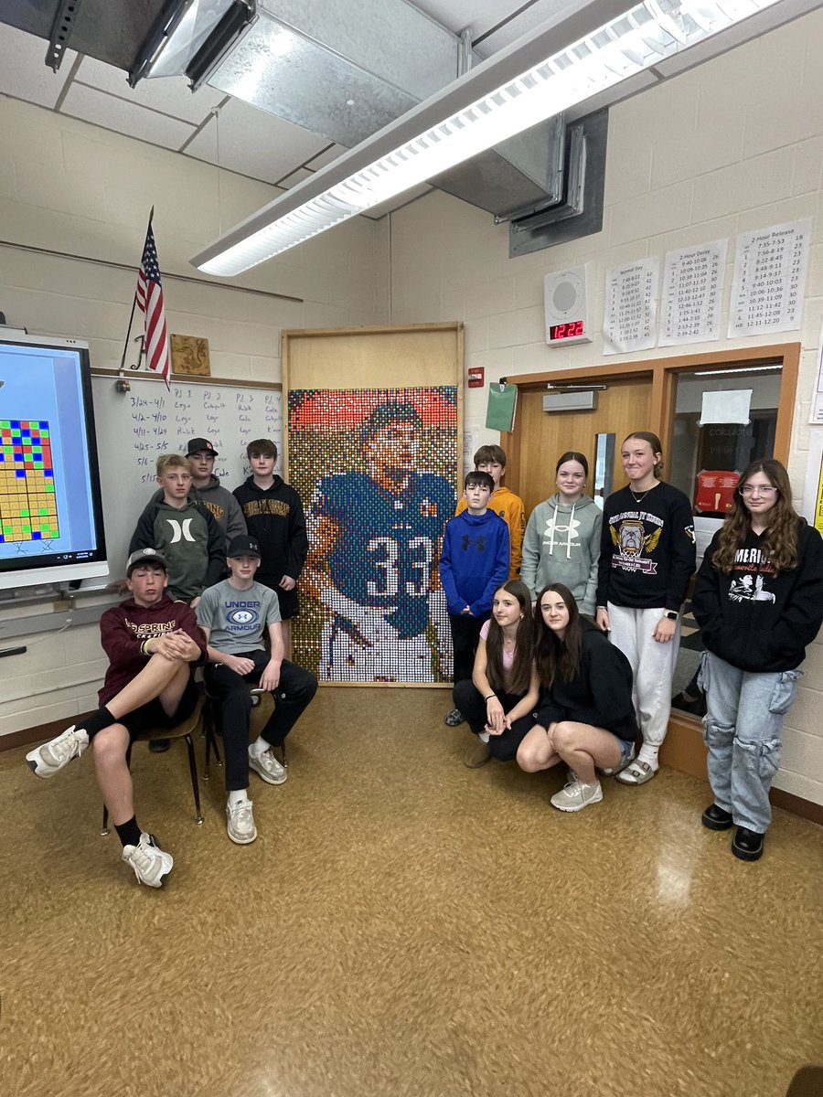 Mr. Roberts’ STEM students shared their love of the Eagles and player Cooper DeJean by putting together an art mural of over 700 Rubik’s cubes!  Our Big Spring Middle School students want to hear back from you #33! 💚 #BSMSrocks