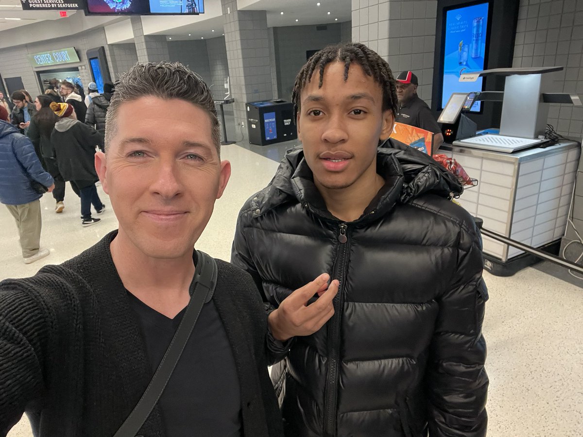 So proud of my guy <a href="/marcusjjohnson_/">marcus johnson</a> on being named Ohio’s Mr. Basketball…can only imagine the level of pride <a href="/sonnyjohnson32/">Sonny Johnson</a> is feeling today and every day. Well-deserved for two NEO GREATS!