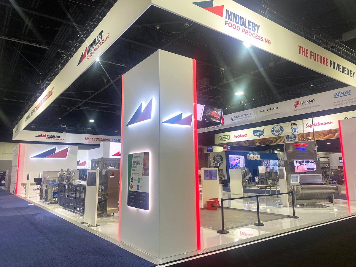 LakeshoreEx's tweet photo. Middleby Processing made a splash at #IPPE2025 in a gorgeous island exhibit, with white surfaces, clean lines, and specialty accent lighting. This is the kind of #exhibitdesign that invites you to step inside and stay a while! #experiencelakeshore #tradeshows #eventprofs https://t.co/Iaf3M7m7R1