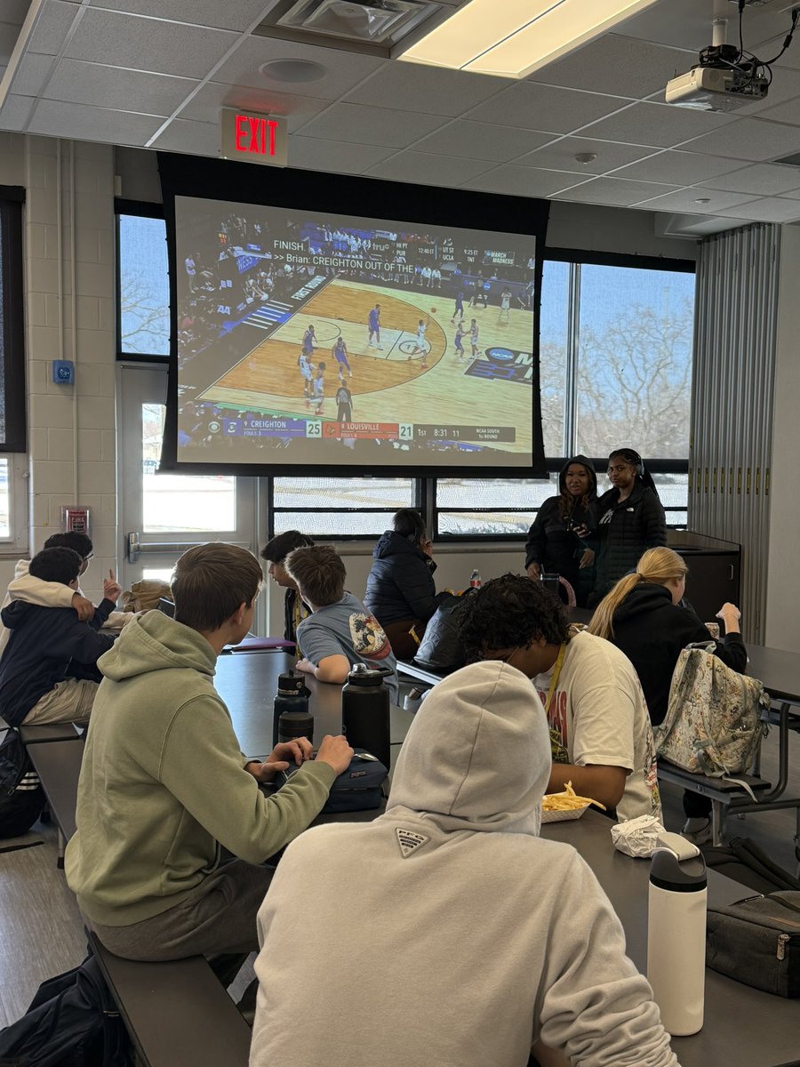 Still a week before spring break but the vibes are great as Hornets enjoyed some March Madness games during lunches today! #SouthPride