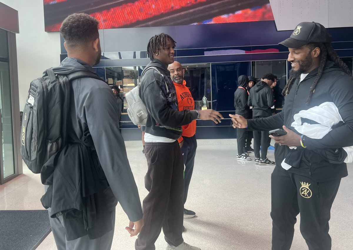 The <a href="/24k7v7/">The24KOrganization ⭐️</a> organization is now on campus at Auburn. Cam Coleman stopped by to say hello to his old 7v7 coaches, too. #Auburn | <a href="/Zblackerby/">Zac Blackerby</a>