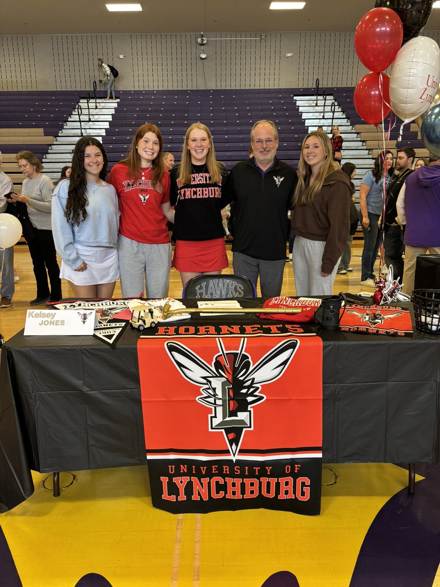 Congratulations Kelsey! It’s Signing Day! ⛳️ She’s officially a Lynchburg Hornet! ❤️🖤