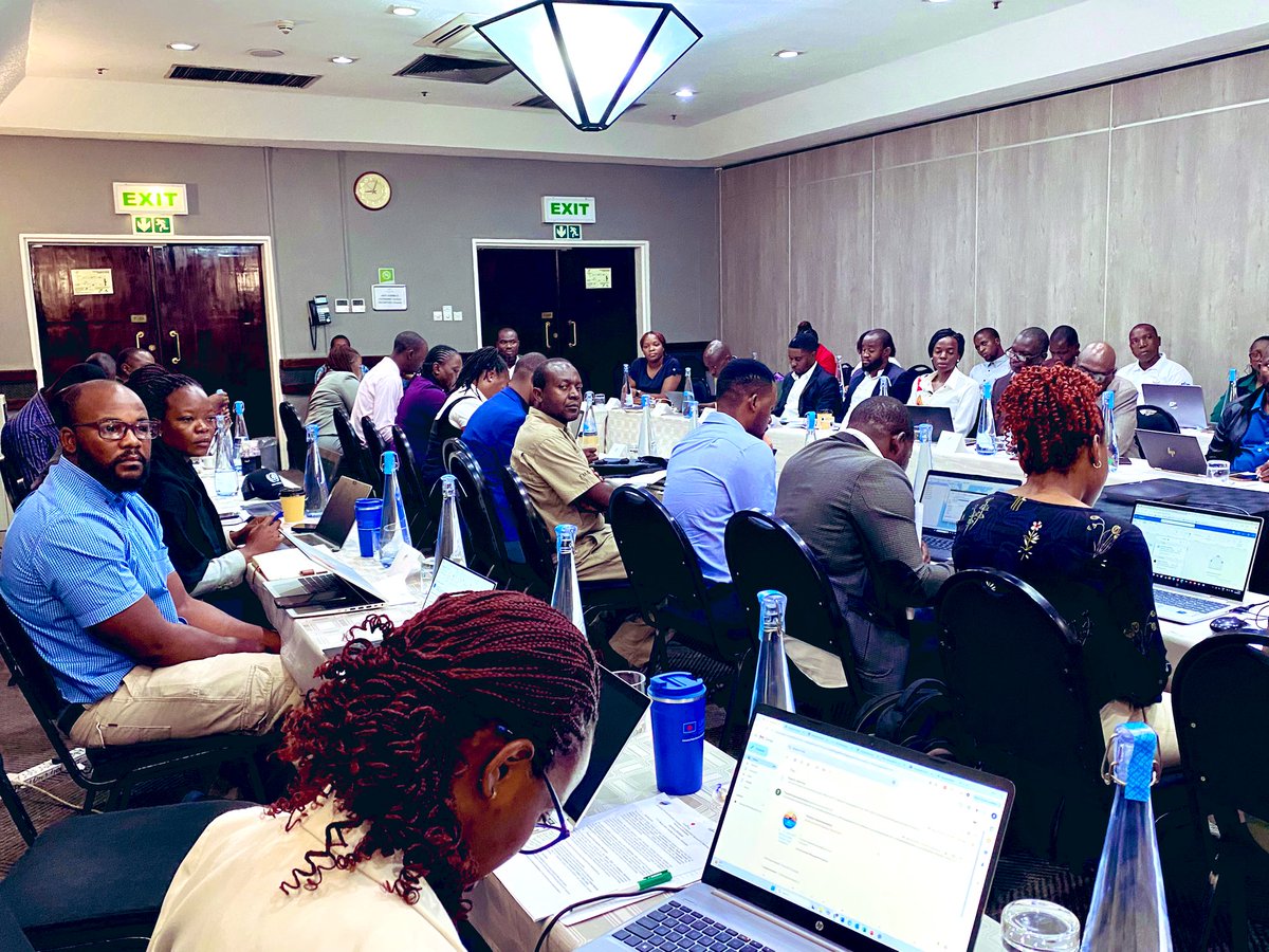 UN Zimbabwe (@unzimbabwe) on Twitter photo At the #CircularEconomy workshop in Harare, <a href="/UNZimbabwe/">UN Zimbabwe</a> Chief <a href="/EdwardKallon/">Edward Kallon</a> emphasized the urgency of tackling plastic pollution, highlighting Zimbabwe’s transition towards sustainability. Let's make waste minimization, management & environmental protection a priority! ♻️🇿🇼 At the #CircularEconomy workshop in Harare, <a href="/UNZimbabwe/">UN Zimbabwe</a> Chief <a href="/EdwardKallon/">Edward Kallon</a> emphasized the urgency of tackling plastic pollution, highlighting Zimbabwe’s transition towards sustainability. Let's make waste minimization, management & environmental protection a priority! ♻️🇿🇼