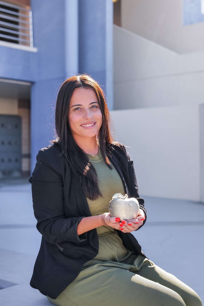Champs4Learning's tweet photo. Congratulations to the 2024- 2025 Collier County Golden Apple Recipients:

🍏 Amarillys Berrios
🍏 Gina Manville DeJager
🍏 Erin Powell
🍏 Sydney Whittaker 

Read more: https://t.co/GHRxO1P89y

#CFLGoldenApple #EducationIsEverything https://t.co/pihzLlVw0W