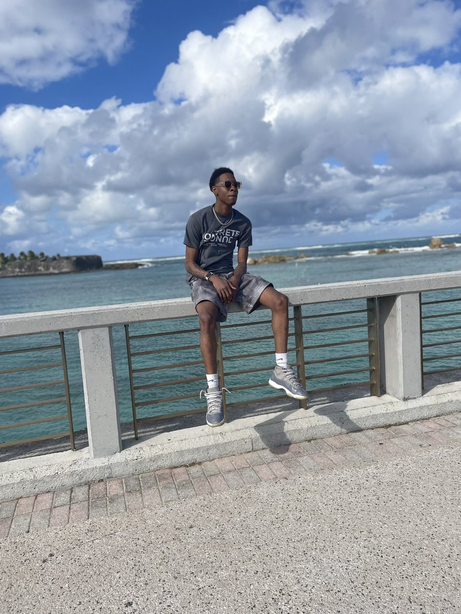 Ballislifetroy's tweet photo. Wherever you go, go with all your heart. ❤️ https://t.co/D6OchjjvzB