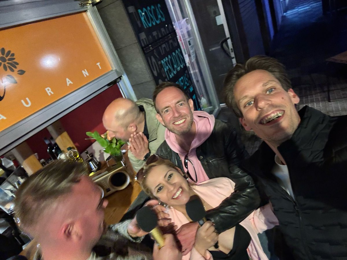 Toet82's tweet image. Helemaal uit 🍾