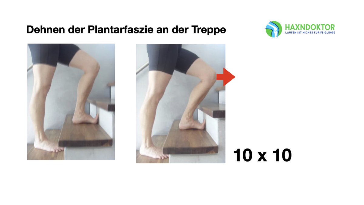 haxndoktor's tweet photo. #Fersensporn 📌 Therapie - letzte Empfehlung:

Das macht ihr gerade:
1. Kurzer Fuß
2. Servus, die Wadln: also Wadenheben

Ergänzend empfehle ich euch das Dehnen an der Treppenstufe, um das Großzehengrundgelenk und das obere Sprunggelenk beweglicher zu machen.

Schrittstellung, Großzehe maximal überstreckt an der Treppenstufe, Fuß flach aufgesetzt, vorderes Knie »schiebr« über die Großzehe, Spannung spürt ihr in der Endposition im Bereich der oberen Achillessehne.

10 Sekunden halten, kurz aus der Dehnposition gehen, dann wieder 10 Sekunden die Dehnposition halten.
Insgesamt 10 x 10 Sekunden - 1x täglich.

Meine Empfehlung zu Begleitbehandlungen:
👇