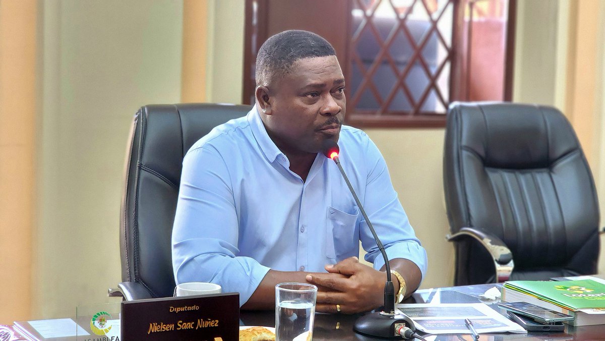 Escuchamos el informe de gestión del año 2024 de la Empresa Caucana de Servicios Públicos (EMCASERVICIOS), a la cual hacemos un fuerte llamado para que la gestión en nuestros municipios sea más eficaz y eficiente. ✅️📑