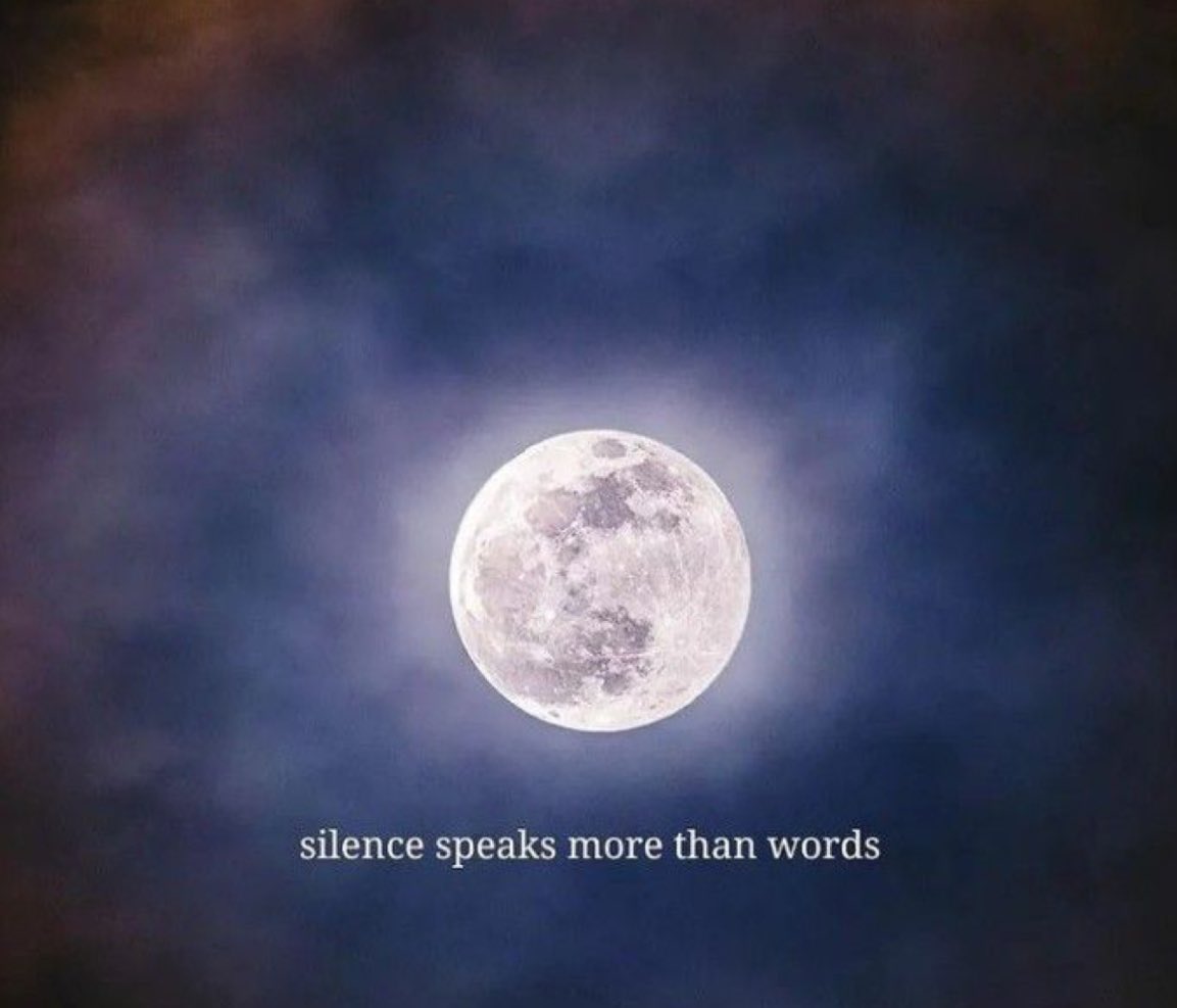 self_luv_only's tweet image. I don’t feel like feeling anything now, just feel bad and sad for my favorite person being in wrong hands and I can’t see that.
Born day is near 💝
#godbless
#usebrain 
#loveyou 😘