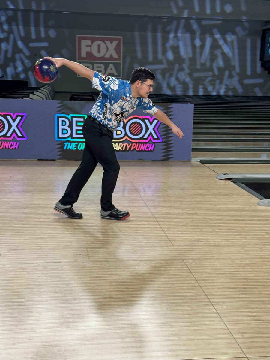 DaveRyno12's tweet photo. So long Reno! What a week of great bowling at the @PBATour World Series of Bowling @FS1 with Hall of Fame analyst Randy P and ace reporter @MissPressler amazing bowling and great TV shows. #WSOB #PBATour https://t.co/LDyiIXgHO6
