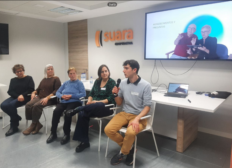 suaracoop's tweet photo. 👓 La #RealitatVirtual millora en un 75% dels casos el benestar emocional de la gent gran que viu a casa, segons els resultats d'una prova pilot que hem presentat avui amb Oroi.
👉 Coneix l'estudi i la veu de persones ateses i treballadores del #SAD: https://t.co/onIsxBSVfm https://t.co/kj2GcMiOnK