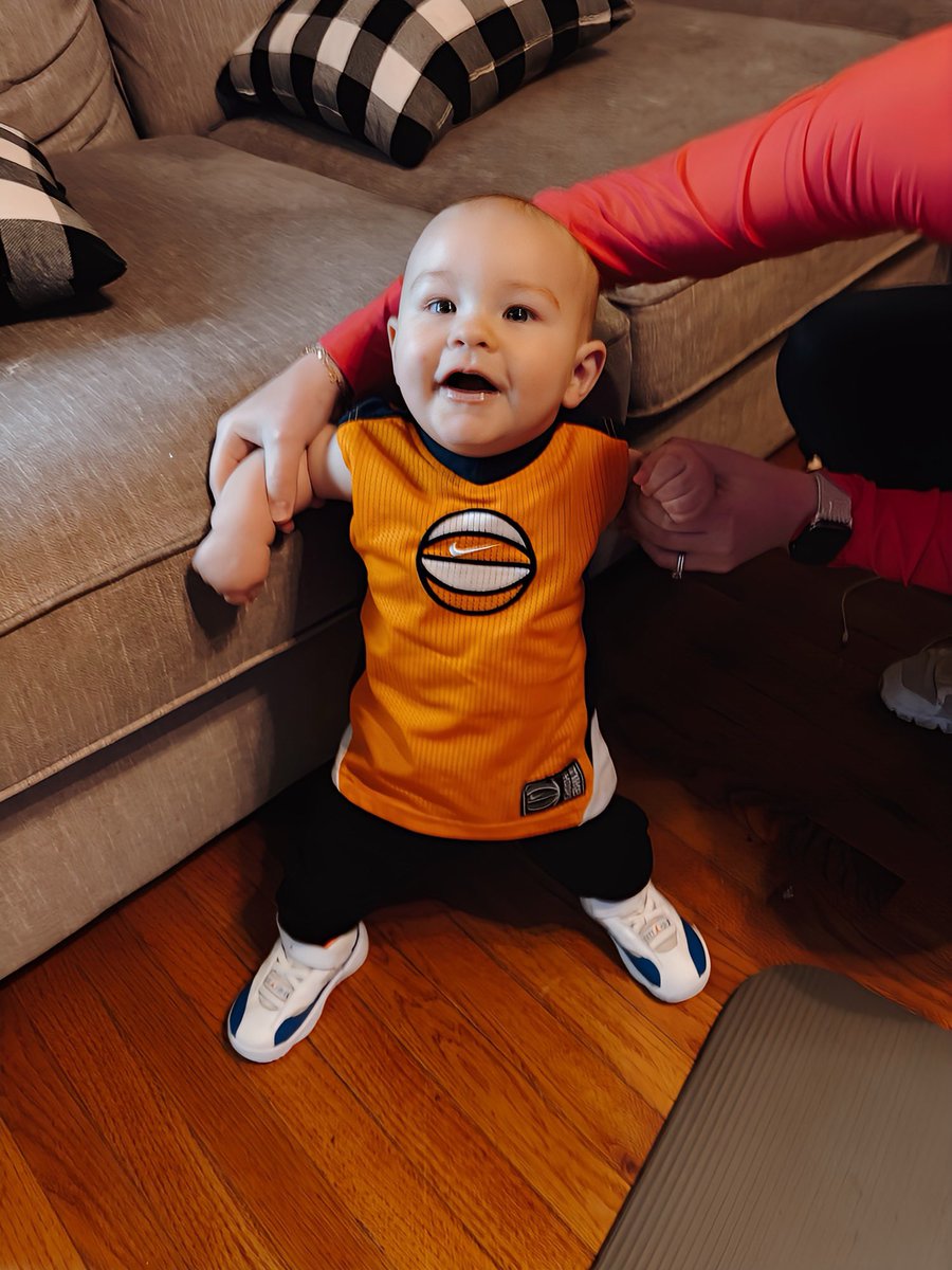 J’s on ✅
Bracket filled out ✅
Full belly ✅

Let the madness begin! 🏀🍼🍿🍊