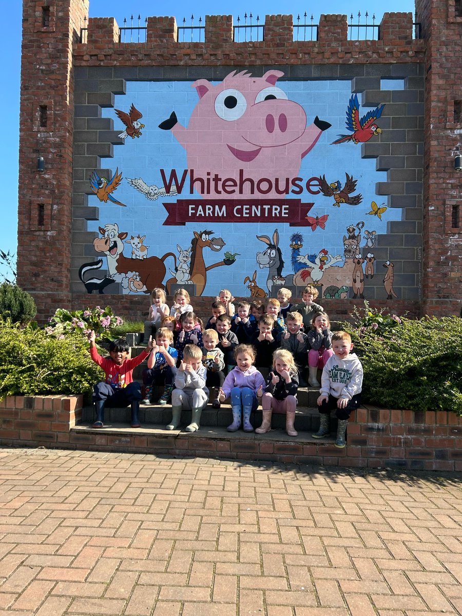 GCPSReception's tweet image. Reception have had the best day @WhitehouseFarm_. We even got to meet the farms very own Dan Burn 🐐! @GreenfieldsCPS