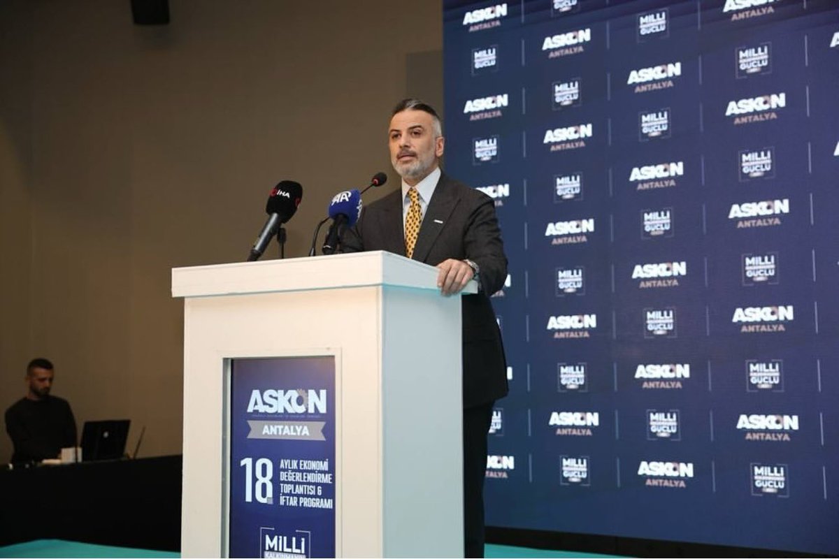 mfatihdemircitr's tweet photo. Dün Ticaret Bakan Yardımcımız sn. Mahmut Gürcan’ın katılımlarıyla 18. Ekonomi Değerlendirme toplantımızı icra ettik  ve Antalya şubemizin iftar programını gerçekleştirdik. Genel Başkanımız Sn. Orhan Aydın’ın sunumlarıyla ekonomimizin zorlu ama olumlu yönde seyrinin bir güven ortamı oluşturduğunu temennimizin vatandaşın alım gücüne en kısa sürede yansıması olduğunu ayrıntılarıyla dinledik. 

Ev sahipliğinden ötürü Antalya ASKON ve Antalya Genç ASKON ekibimize teşekkürlerimi sunuyorum.