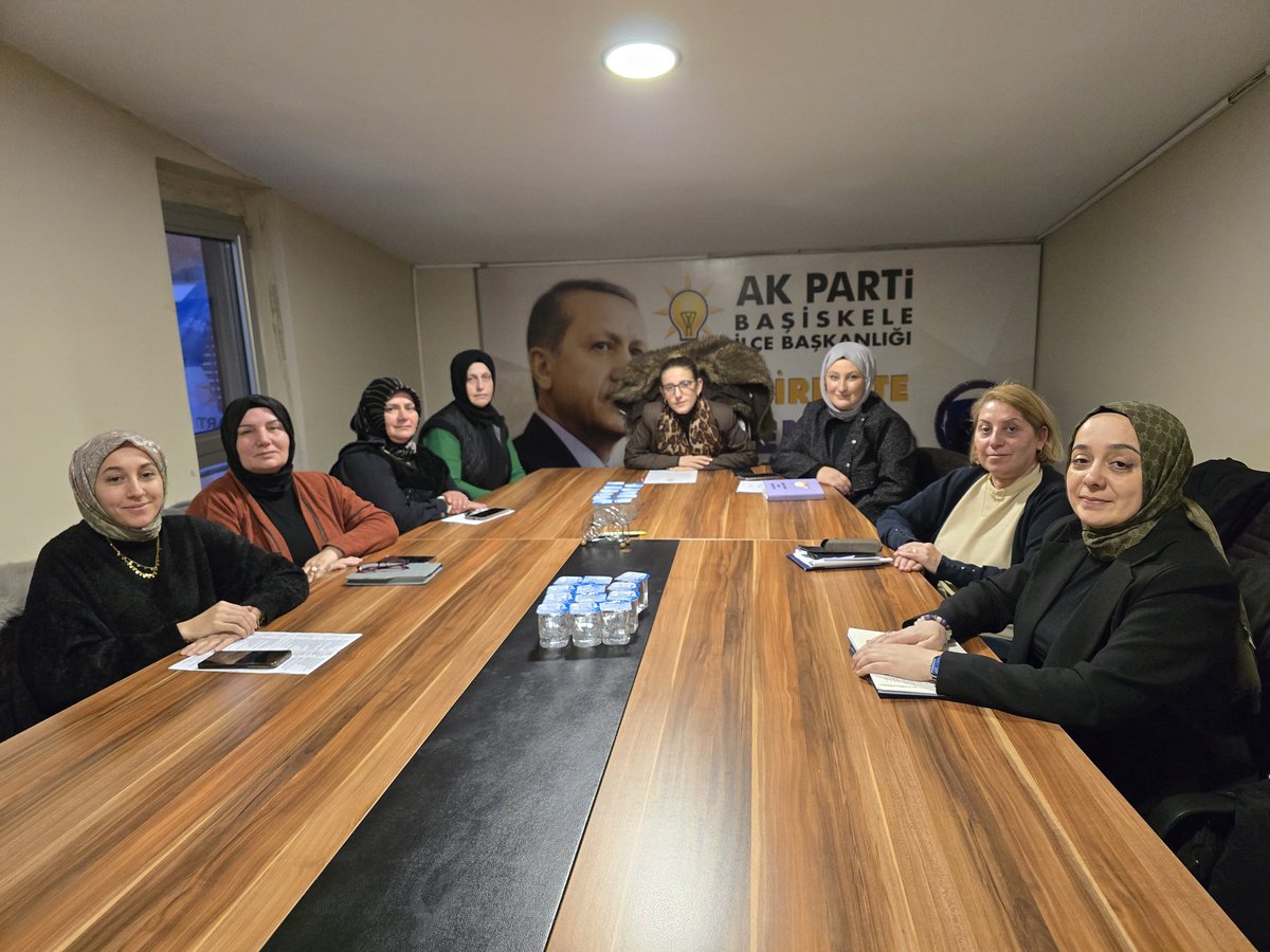 📌AK Parti Başiskele İlçe yönetim kurulu toplamızı
İlçe Başkanımız Nesrin İbrahimoğlu başkanlığında önce icra kurulu toplantısı ardından
İl İletişimcimiz Merve Subaşı ve yöneticilerimiz ile yönetim kurulu toplantımızı gerçekleştirdik.

Toplantımız hayırlara vesile olsun.