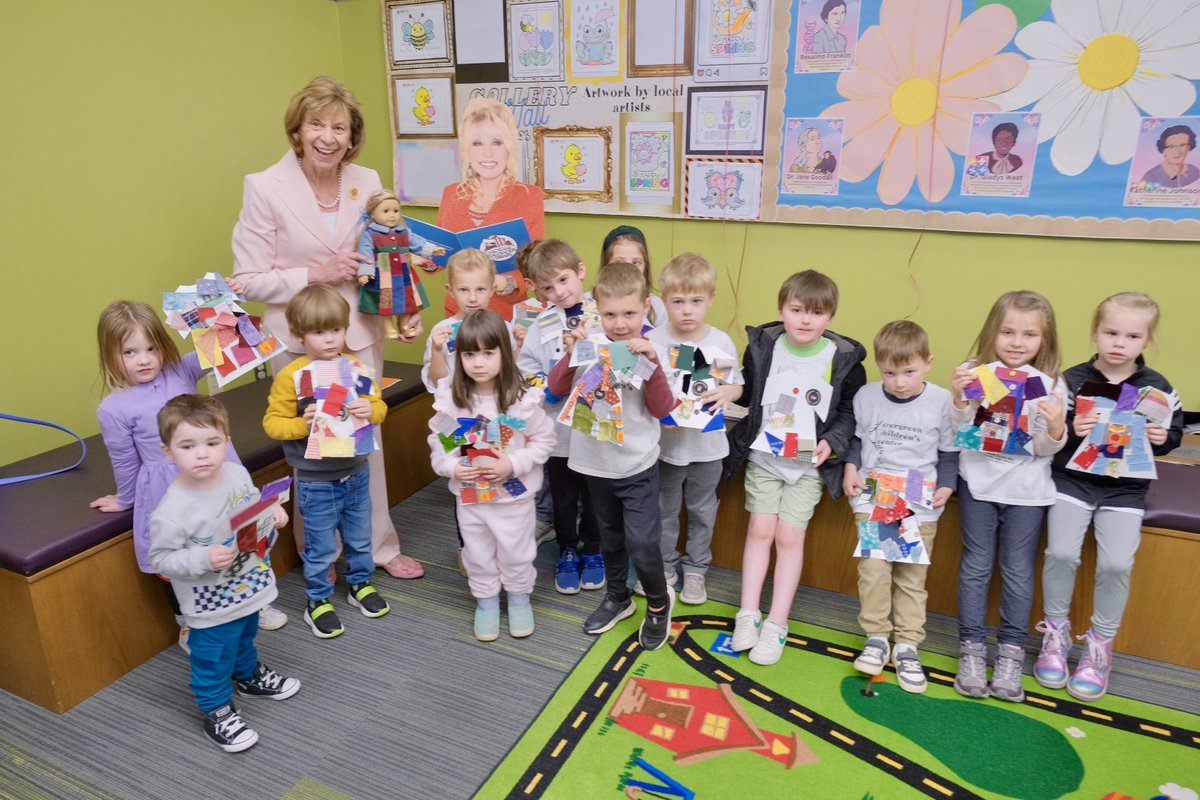 Governor Mike DeWine (@govmikedewine) on Twitter photo 🎉Congratulations to <a href="/FranDeWine/">Fran DeWine</a> and <a href="/ImaginationOhio/">Dolly Parton's Imagination Library of Ohio</a> on mailing 20 million high-quality, age-appropriate, free books to Ohio children! Currently, 411,228 children are participating in the program, totaling 70% of households with eligible children. 📚 If you have a child under 🎉Congratulations to <a href="/FranDeWine/">Fran DeWine</a> and <a href="/ImaginationOhio/">Dolly Parton's Imagination Library of Ohio</a> on mailing 20 million high-quality, age-appropriate, free books to Ohio children! Currently, 411,228 children are participating in the program, totaling 70% of households with eligible children. 📚 If you have a child under