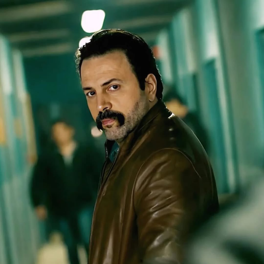 الجمهور شبه مقتنع أن موسى بمهمة سرية لكشف غسان، لكن ماذا لو قلبت الأحداث التوقعات؟ إذا كانت هالفرضية خاطئة، فنحن أمام صدمة الموسم! 😵‍💫🔥
#تحت_سابع_أرض #تيم_حسن