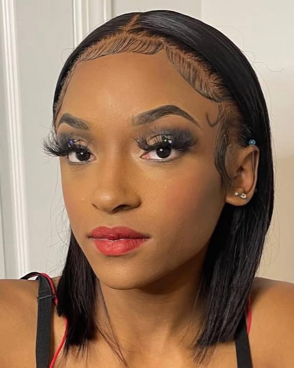 MSublimity's tweet image. Brows of perfection 😍 
Our lustrous brow pencils bring the sculpt and perfection. 

#mirroredsublimity #brows #fullglammakeup #redlip