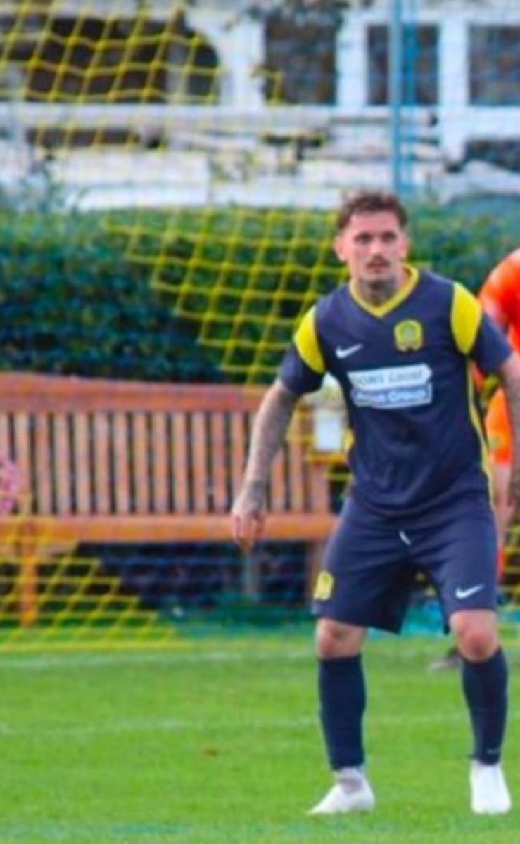FreeAgentsFC's tweet photo. Name: Charlie Kennett 
Age: 30 
Location: Surrey (willing to travel)
Position: RB | LB
Previous clubs: Copthorne, Chipstead, Colliers Wood 

Looking for step 5-6 https://t.co/HnqNRFvY4P