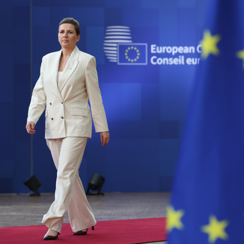 EUCouncil's tweet photo. That’s a wrap for #EUCO!

EU leaders discussed:
📌 Ukraine
📌 Middle East
📌 competitiveness
📌 European defence and security
📌 MFF 2028-2034
📌 migration
📌 oceans
📌 multilateralism
📌 Western Balkans

See main results for more ⬇️
https://t.co/JGmJY82TZO