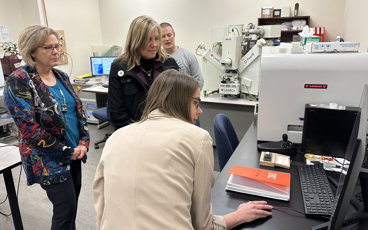 Lesley Cormack (@ubco_principal) on Twitter photo I was delighted to welcome <a href="/Diana_Gibson_BC/">Diana Gibson</a> to UBCO to discuss opportunities for economic development in the BC Interior through research & education. A brief tour of our FiLTER Lab highlighted bridges w/ industry + our faculty’s expertise in economic geology & critical minerals I was delighted to welcome <a href="/Diana_Gibson_BC/">Diana Gibson</a> to UBCO to discuss opportunities for economic development in the BC Interior through research & education. A brief tour of our FiLTER Lab highlighted bridges w/ industry + our faculty’s expertise in economic geology & critical minerals