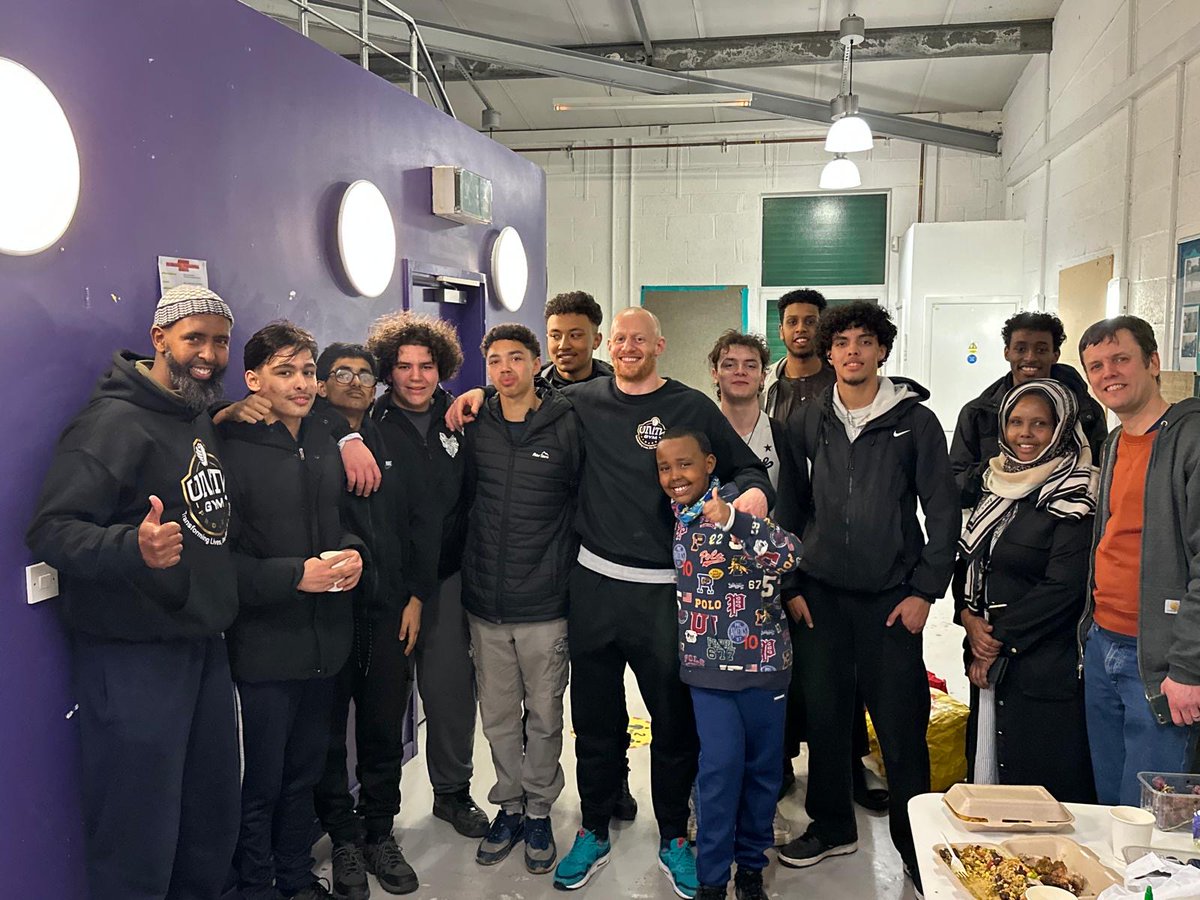 Unity Gym Project (@unitygymproject) on Twitter photo π§΅
This week we hosted an Iftar celebration in the youth space next door to the Unity Gym. Great food, great company & a real team effort. Thanks <a href="/CentralSheff/">Central Sheffield</a> LAC for supporting this #TeamUnity π§΅
This week we hosted an Iftar celebration in the youth space next door to the Unity Gym. Great food, great company & a real team effort. Thanks <a href="/CentralSheff/">Central Sheffield</a> LAC for supporting this #TeamUnity