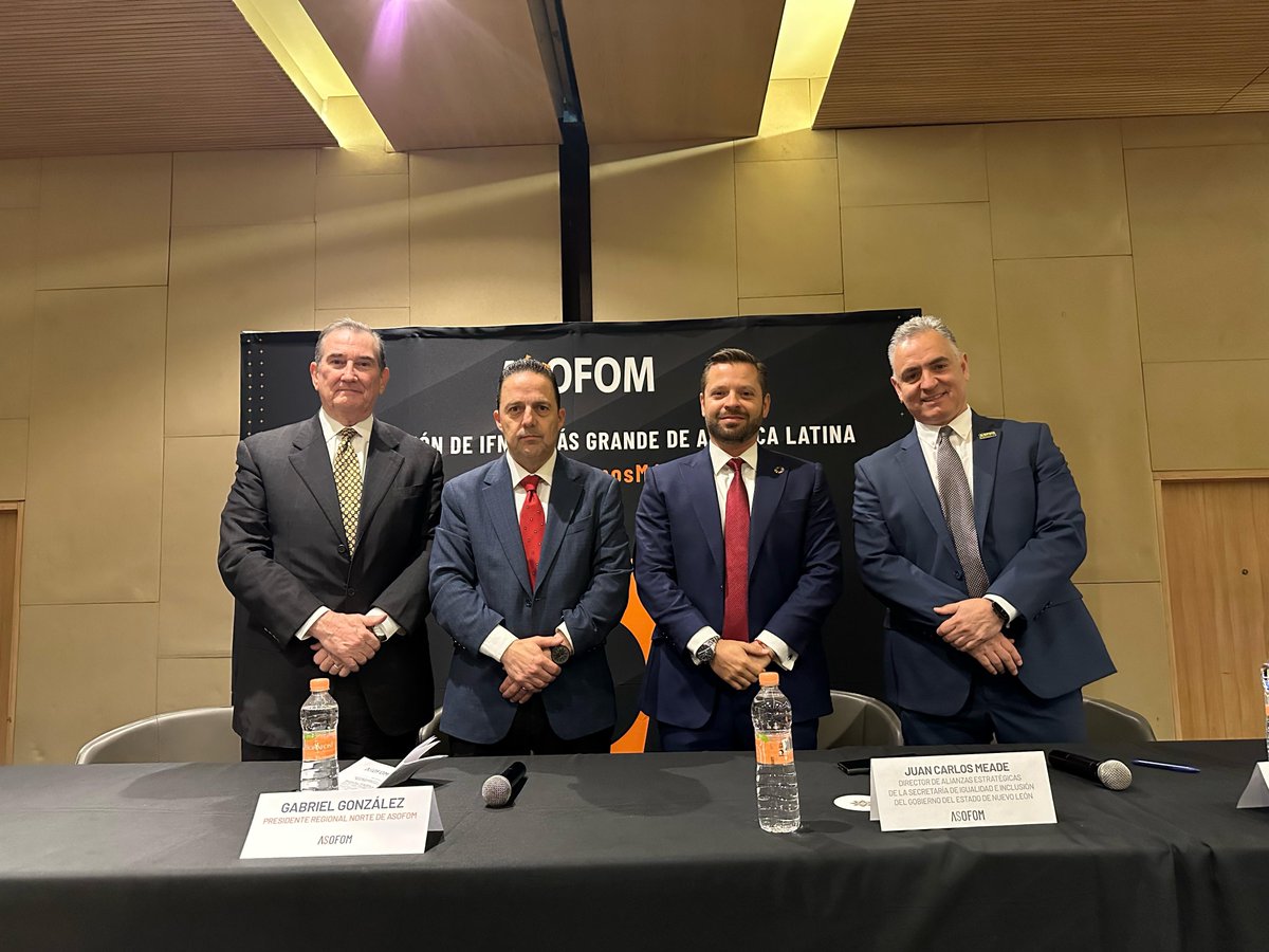 ASOFOM_OFICIAL's tweet photo. Estamos en el Encuentro Regional Norte 2025. Donde líderes del sector financiero no bancario nos hemos reunido para impulsar el crecimiento y desarrollo de nuestro sector.
¡Juntas y juntos construimos el futuro de la industria! #EncuentroRegionalNorte2025 #ASOFOM https://t.co/qknUjyiNed