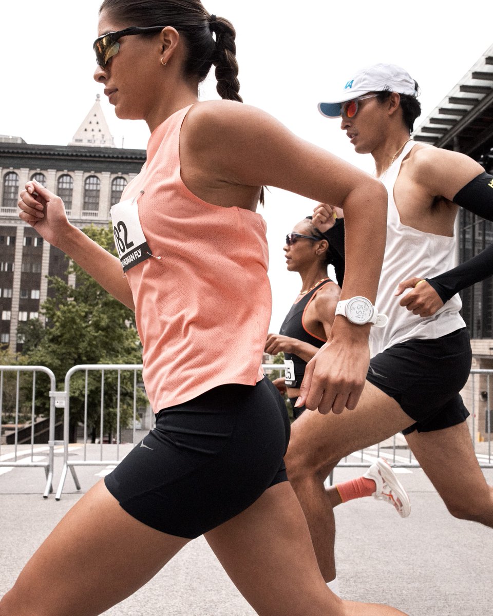 Spring is here, and so is the perfect running capsule for marathon season! 🌿🌼 Fresh gear, fresh goals—let’s make these miles count.  🏃👟

bit.ly/MarathonGearSh…