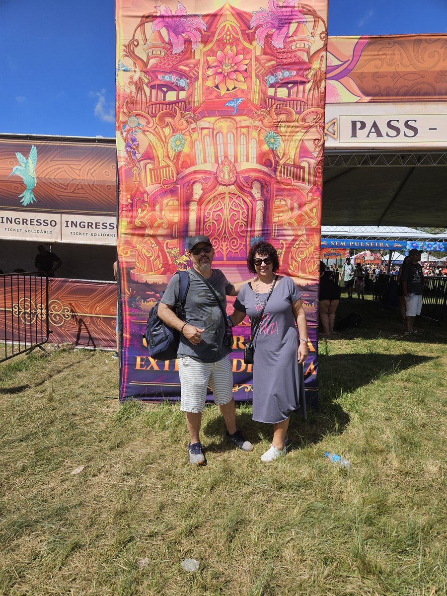 maritoncarlos's tweet photo. Registros da última @GardenMFestival com @solarsian_ fim de semana incrível. https://t.co/jqQUHnaehW