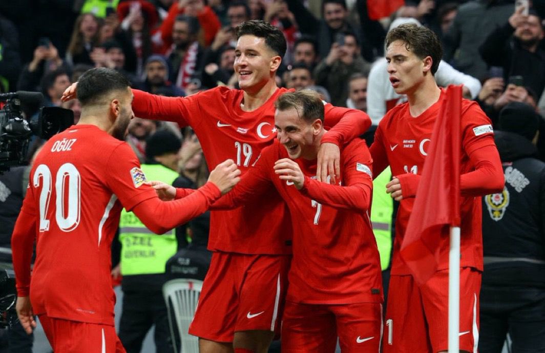 Tebrikler #BizimÇocuklar🇹🇷 

UEFA Uluslar Ligi play-off turunda Macaristan'ı 3-1 mağlup eden Milli Takım’ımızı gönülden kutluyorum.