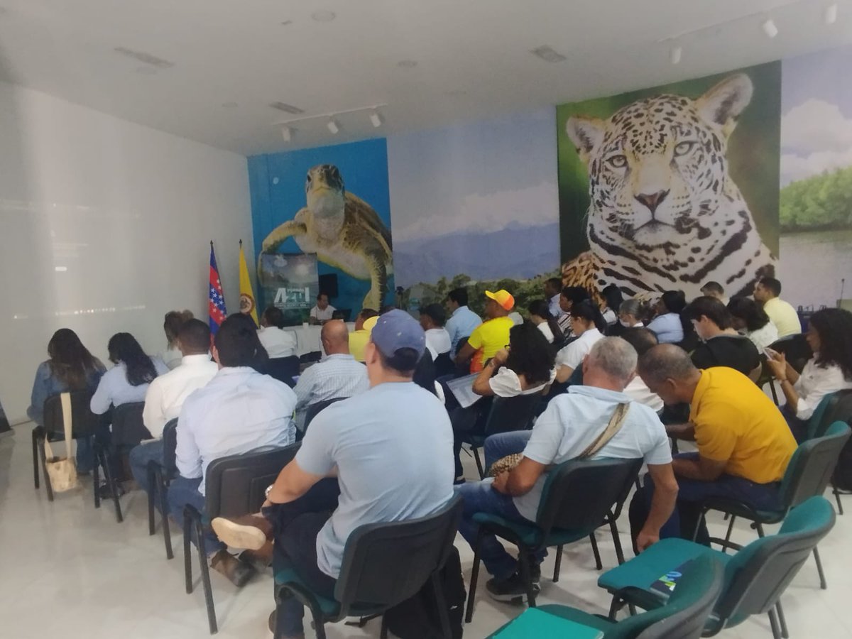 IDEAMColombia's tweet photo. #IdeamInforma Hoy el #Ideam participa en las instalaciones de @CORPAMAG en Santa Marta, junto a las Autoridades Ambientales del norte del país. Compartiendo experiencias para garantizar la información capturada en sus sistemas de información ambiental: #RUA, #RESPEL y #PCB. https://t.co/kczAGuLjdI