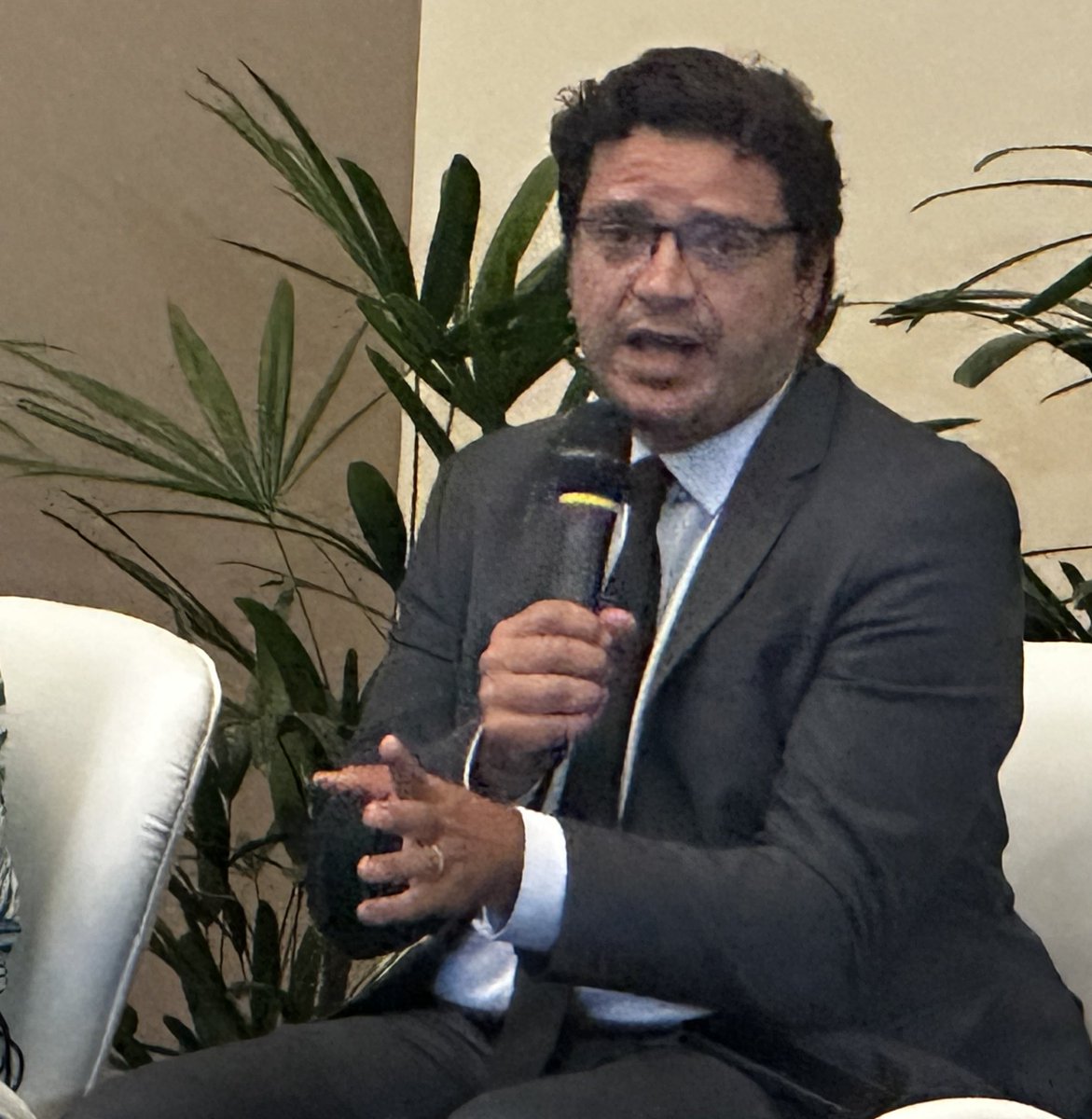 Valerie Hickey (@valeriemhickey) on Twitter photo The brilliant <a href="/dalmaluf/">Adalberto Maluf</a> telling us not just that #NowWeCan during <a href="/CCACoalition/">Climate & Clean Air Coalition</a> meeting, but now we must tackle super-pollutants because pollution is destroying economic activity & hurting people, killing kids The brilliant <a href="/dalmaluf/">Adalberto Maluf</a> telling us not just that #NowWeCan during <a href="/CCACoalition/">Climate & Clean Air Coalition</a> meeting, but now we must tackle super-pollutants because pollution is destroying economic activity & hurting people, killing kids