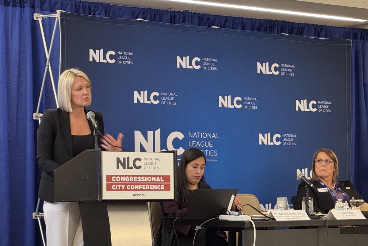 PalletShelter's tweet image. Community is the key to lasting solutions. Last week, our CEO @amykingpallet met with leaders in D.C. to discuss how Pallet’s dignified shelter villages support recovery and stability—because housing alone is not the answer. #Community #HomelessnessSolutions…