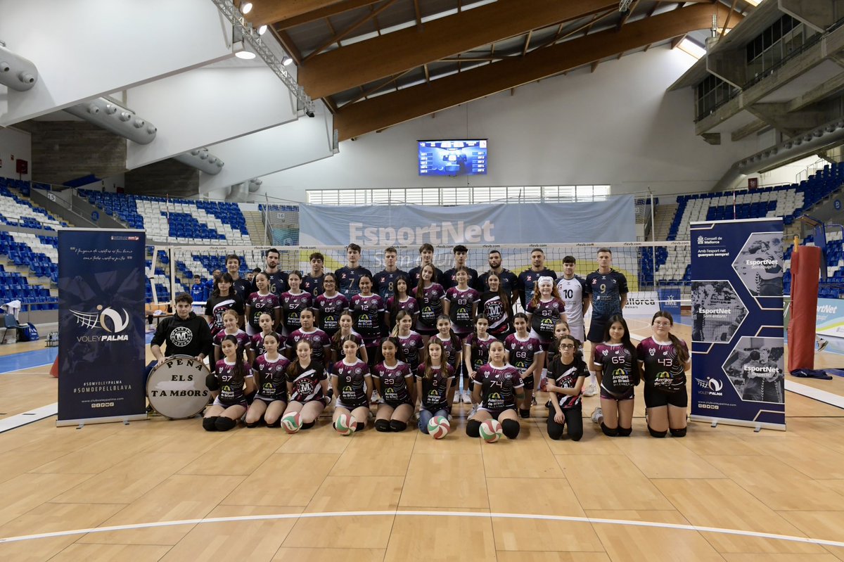 🏐 Esforç, superació i passió! 

❤️‍🔥 Dissabte passat, les jugadores del <a href="/CVMAYURQA/">CV MAYURQA</a> varen viure una jornada inoblidable a Son Moix. El voleibol és aprenentatge, companyonia i lluita.

🤜🏼 Cada punt es guanya amb esforç i feina en equip. Enhorabona a totes! 💙

#Esforç #JugamALElit