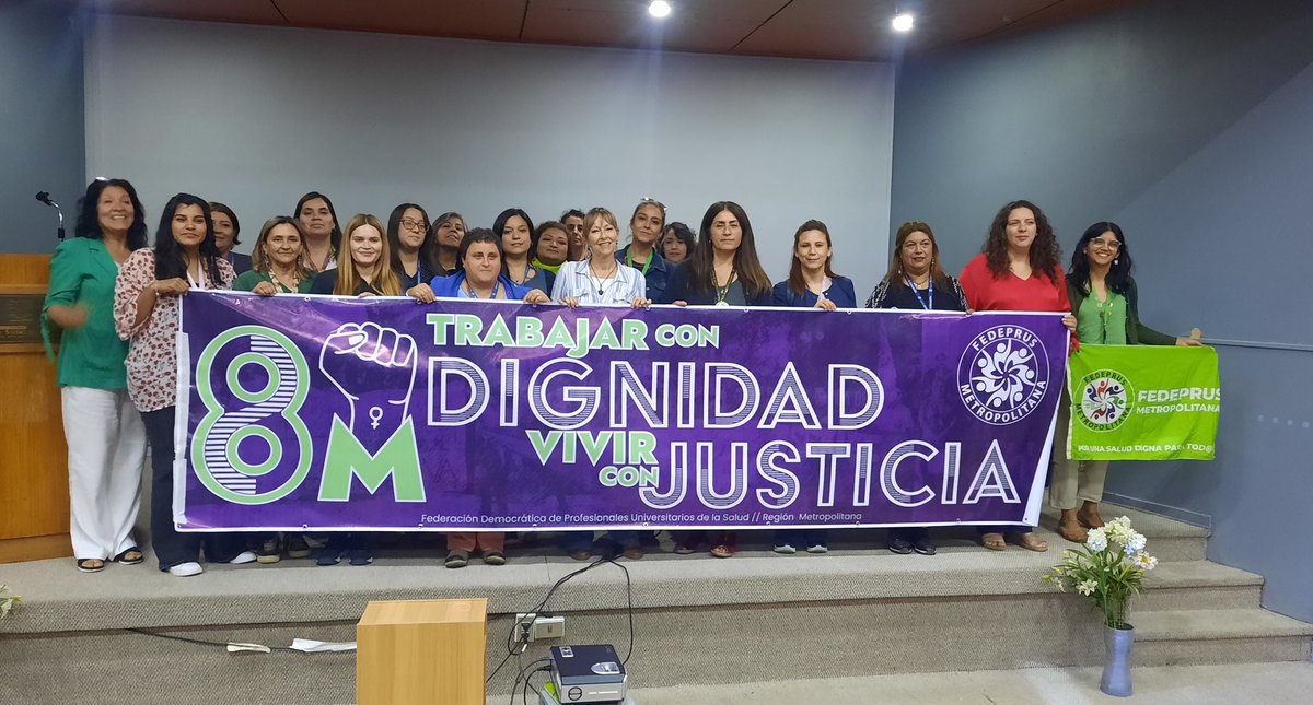 Con <a href="/AnaMariaGazmuri/">Ana María Gazmuri</a> en conversatorio Ley Karin 
Excelente instancia para reflexionar y denunciar situaciones complejas que aún no se pueden resolver vía ley 
A seguir insistiendo en hacer carne una ley que su principal objetivo es impulsar espacios libres de violencia