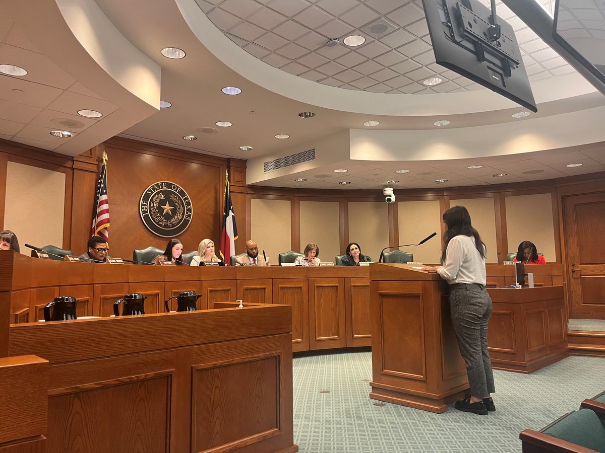 Last week, our Government Relations team testified on HB 26 and HB 32 at the Texas State Capitol, advocating for policies that protect housing stability and provide access to nutrition and healthcare services. 

Take action: bit.ly/hfbaction

#txlege #advocacy