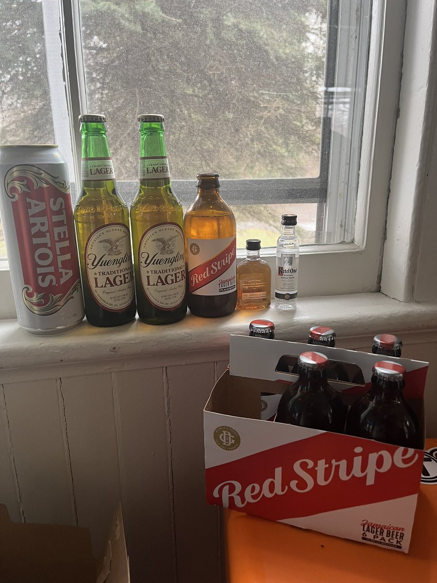 BudBBrown's tweet photo. Had to channel my inner @heathforthevols for my bullpen game tonight. Cheers! https://t.co/qFcOI5w3v4
