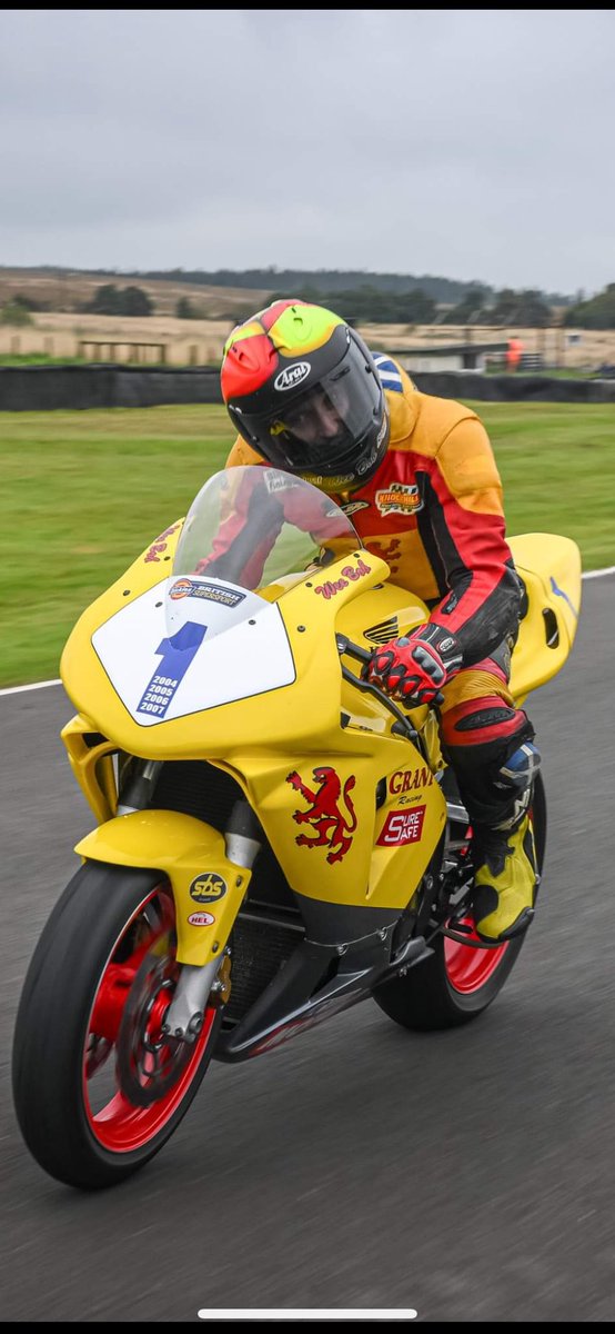 Bob Grant tweet media