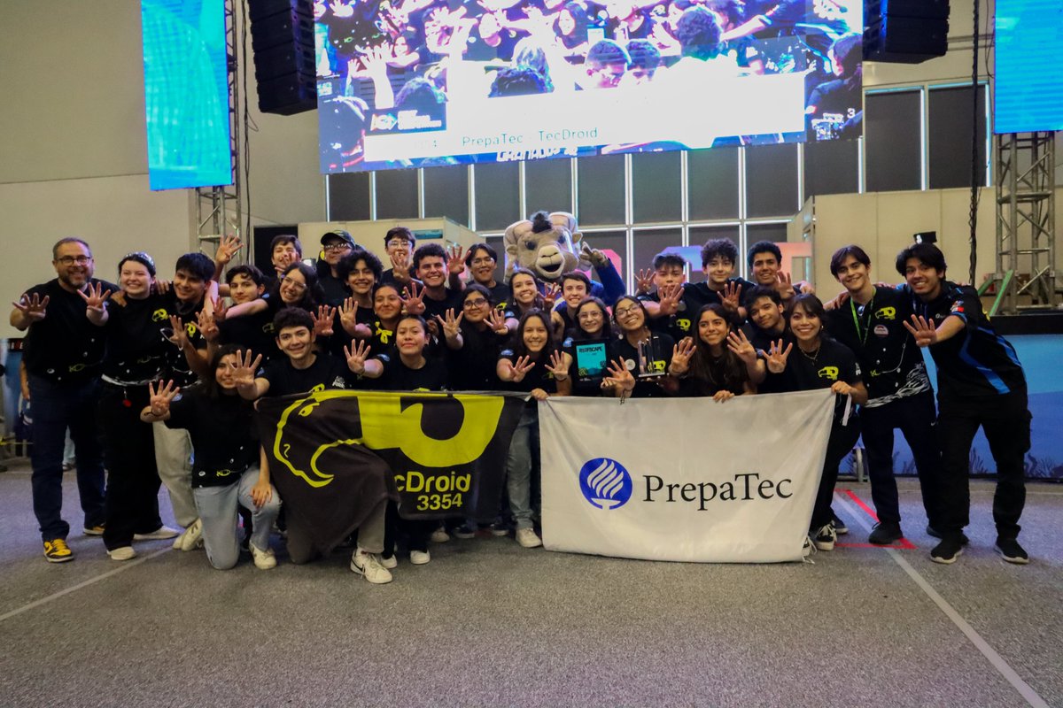 PrepaTecQro's tweet photo. 🤖 ¡Nuestro equipo de robótica @TecDroidOficial obtiene pase a @FRCTeams! 🕹️
#FIRSTLeón2025 #TecDroid #Robótica https://t.co/zKh4zSw4v8