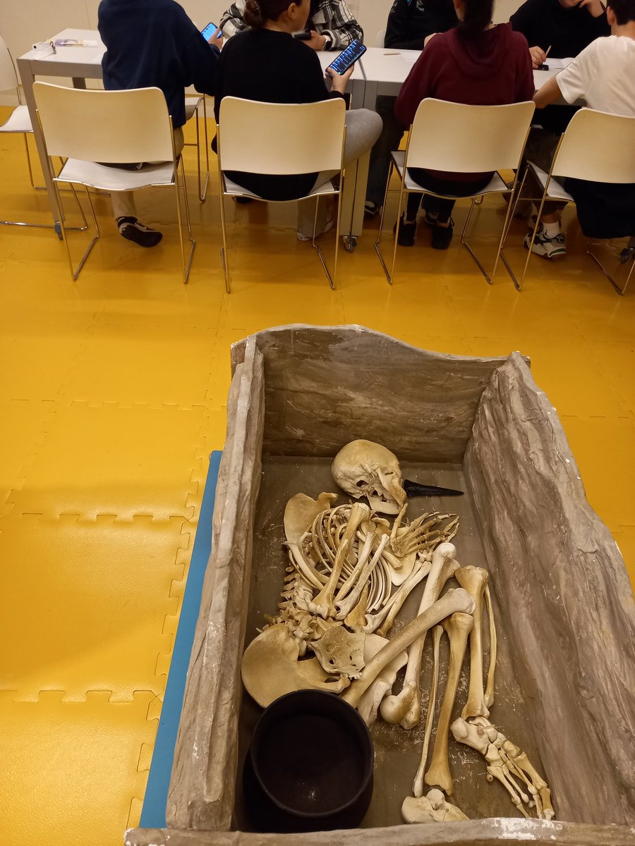 Grata y risueña jornada y de valiosos aprendizajes. Y por la tarde El Retiro!

Muchas gracias chicas y chicos por vuestra colaboración y vuestra ayuda en el #IESNeilArmstrong. El #Neil sois vosotros.
💖💝