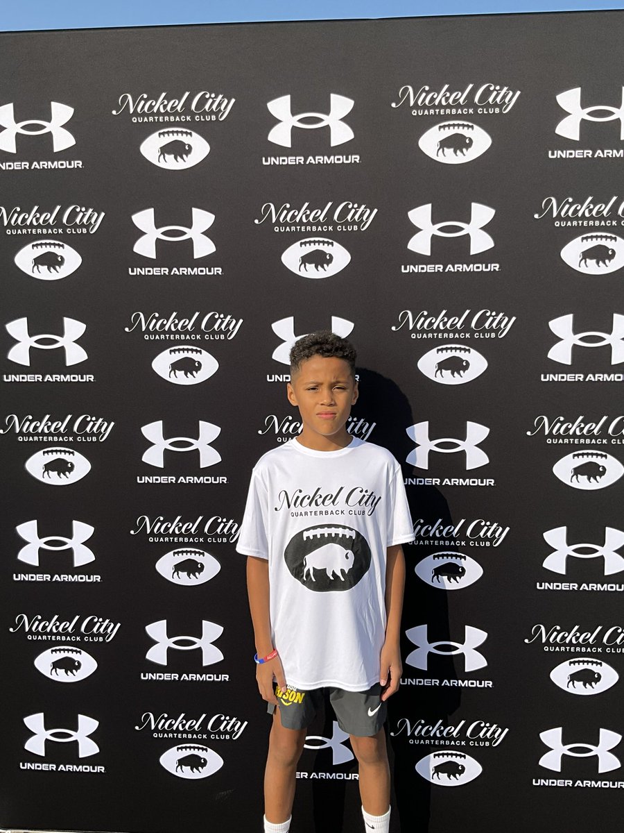 JoeLicataFB's tweet photo. Whoβs βnext?β ππ
#WhosNext #NickelCityQBClub #QBTraining #FutureQBs #YoungGuns #QBDevelopment #FootballCamp #TrainLikeAPro #BuffaloFootball #QBMechanics #FootballGrind #GameChangers https://t.co/uqhbCOcPeb
