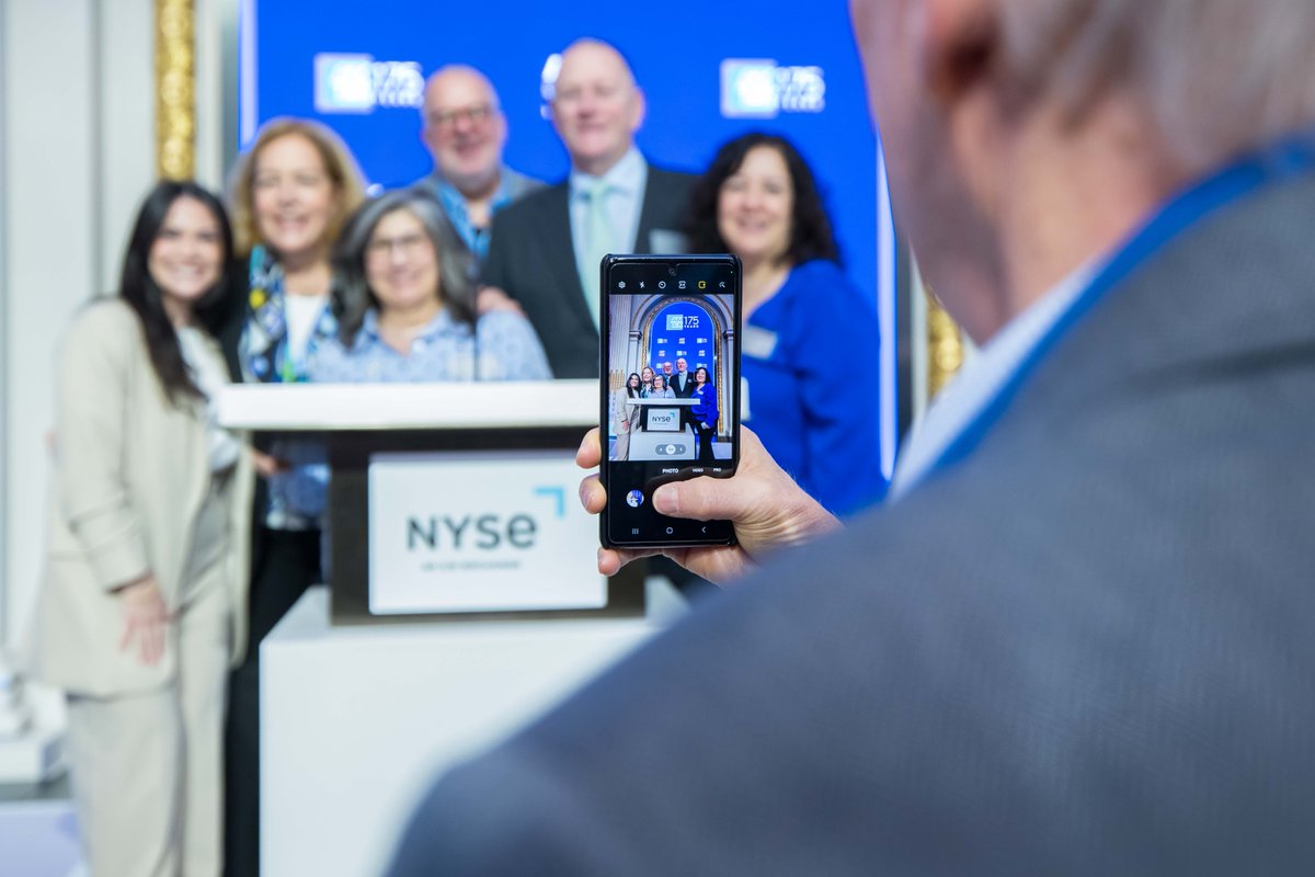 NYSE's tweet image. Wishing @AmericanExpress a happy 175th birthday! The team rang in the #Amex175 festivities with the opening bell, celebrating its customers, colleagues and communities 🔔💙 $AXP