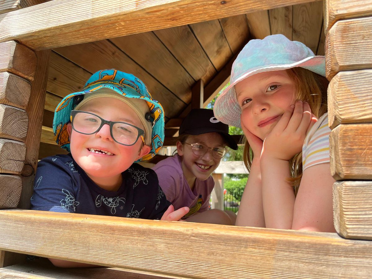 Tomorrow (21/3) 2025 is World Downs Syndrome day. We thank god every day for Sonny, Fran, and Nina, and for everyone that helps us! Much love. The Murrays. ds-int.org/world-down-syn….