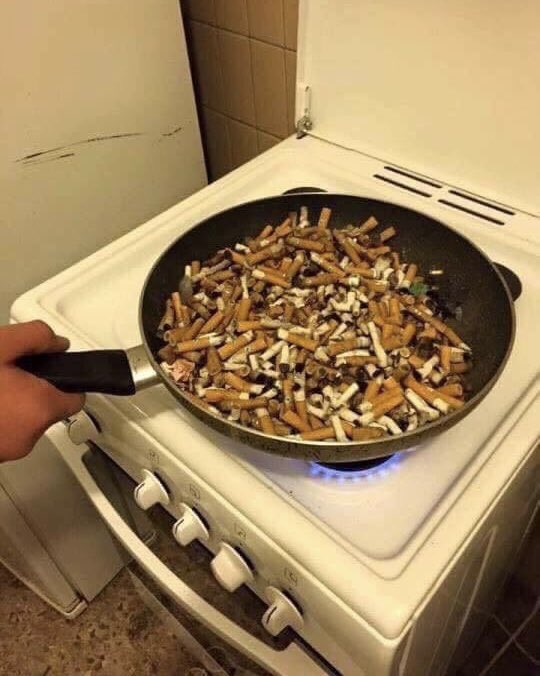 tommyaxxzk's tweet photo. what i look like &amp; what i cook https://t.co/xt0BBtVxTP