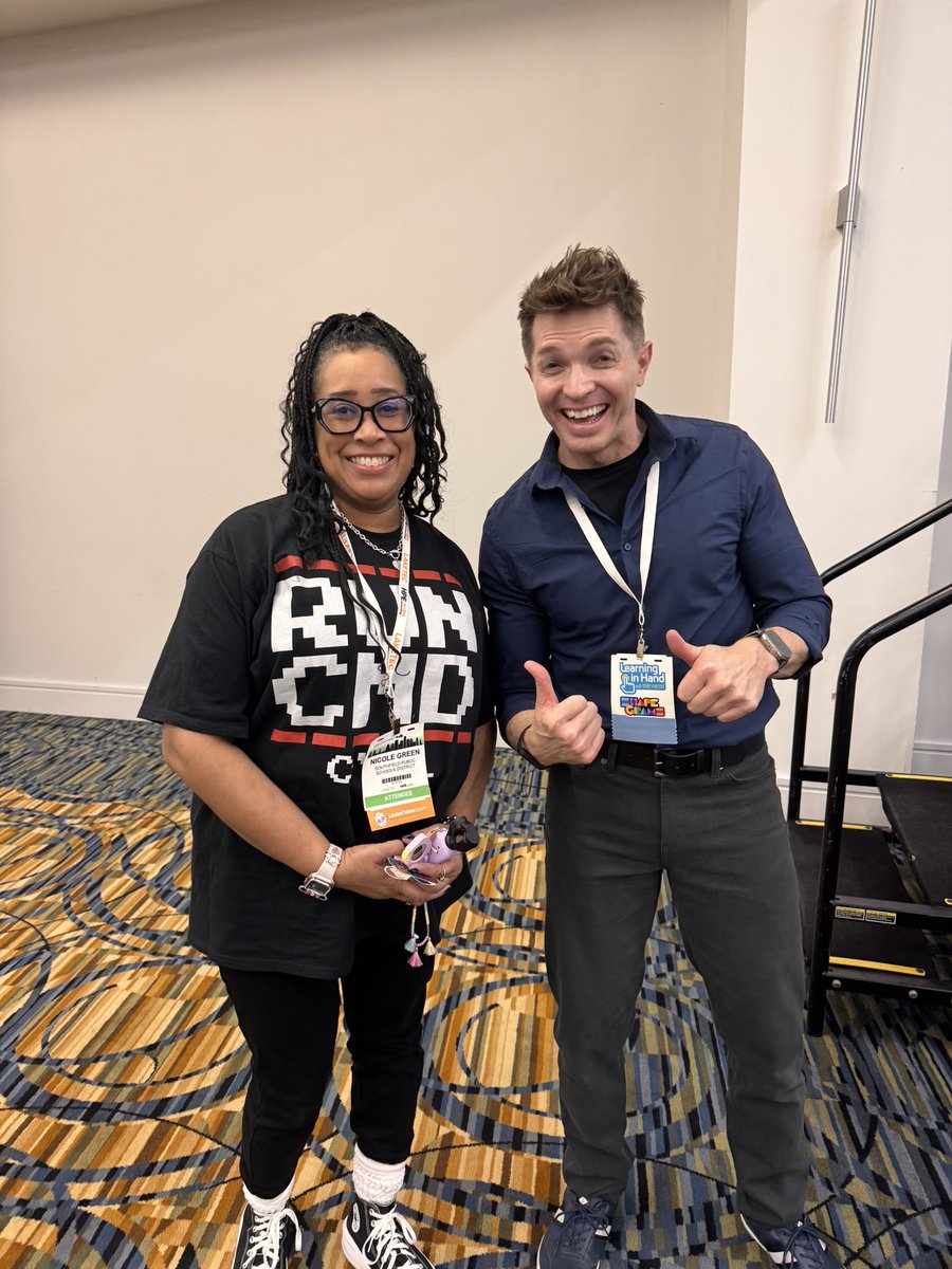hello_mrsgreen's tweet photo. Such a great session with @tonyvincent ! My students will be so geeked I met the #shapegram guy! #macul25 https://t.co/KU3TzCo0V5