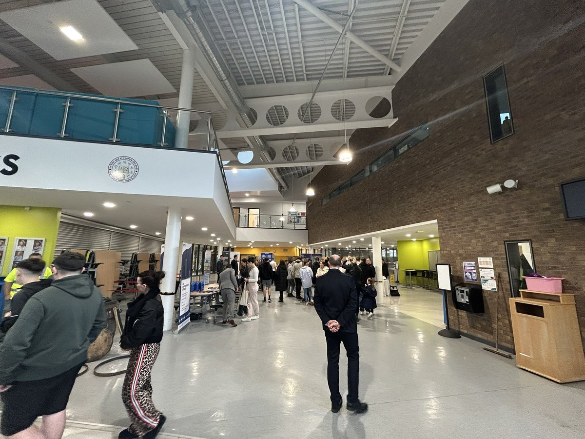 Just a few photos from our fabulous careers fair this evening. Such a great opportunity for pupils to explore various career paths and also get the chance to speak to some universities as well. A huge thank you to all those who participated and made it a success!