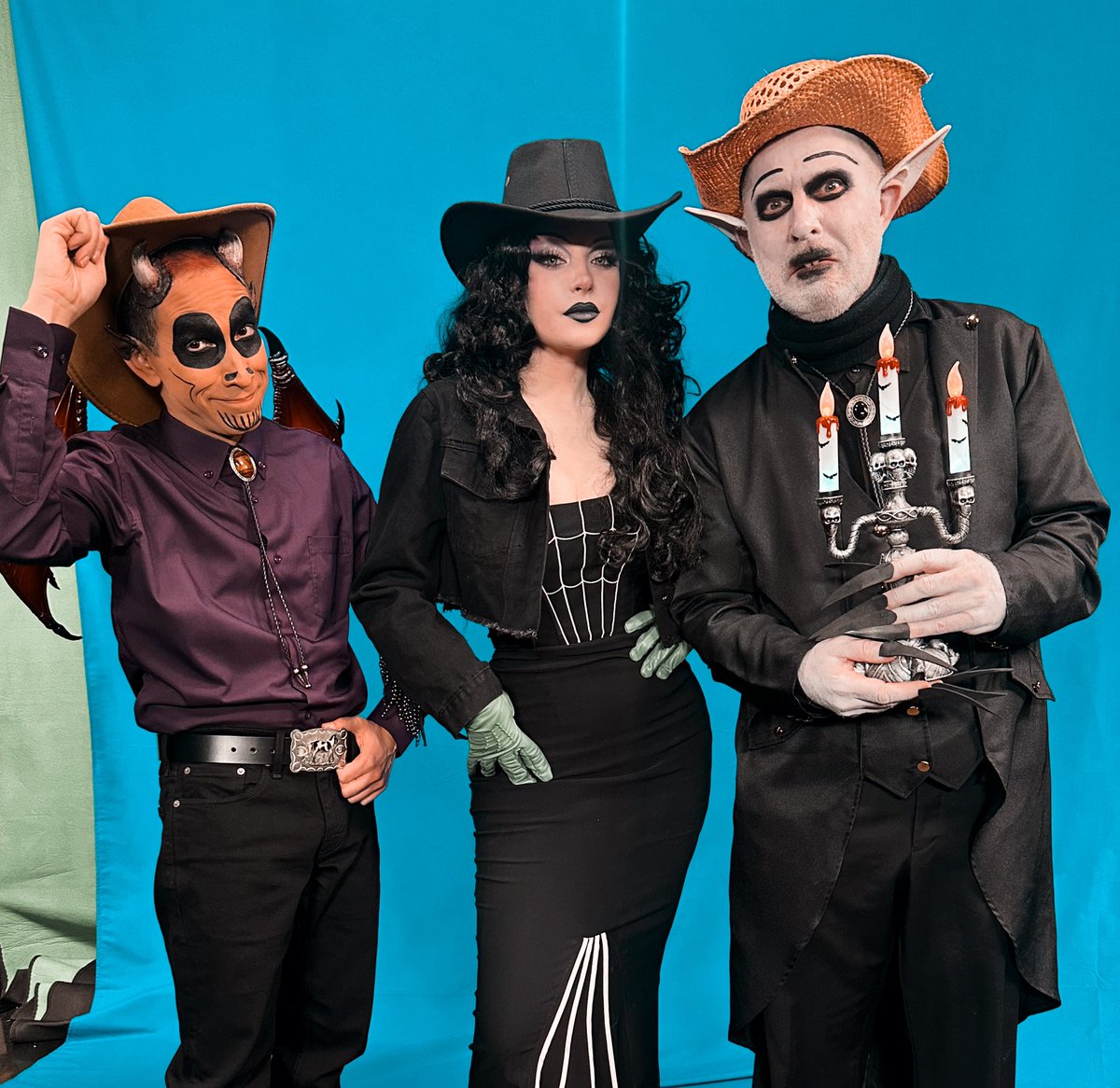 Pinup Palmer tweet media