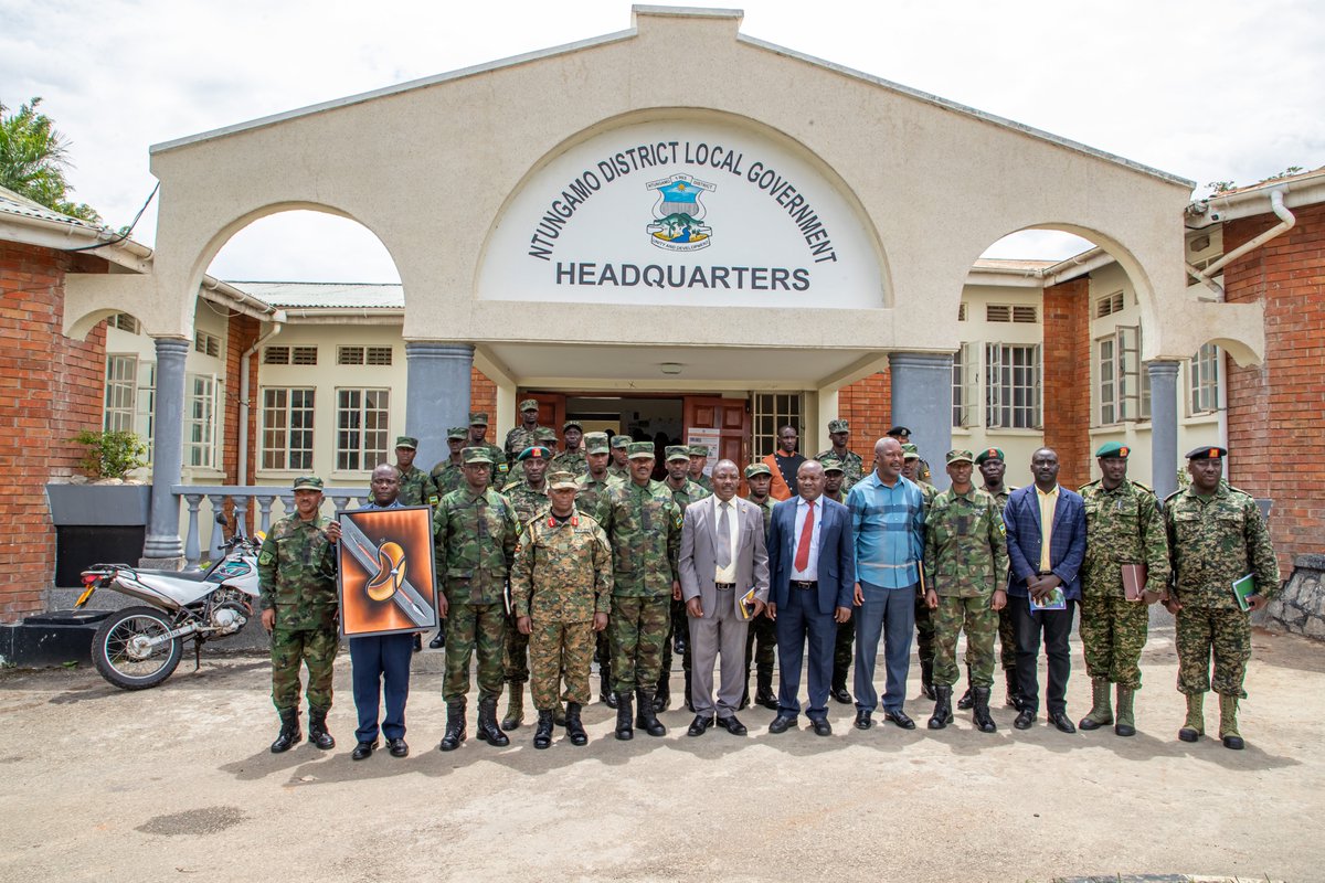 The Rwanda Defence Force (RDF) and Uganda Peoples’ Defence Forces (UPDF) convened the fourth Proximity Commanders’ meeting from 20–22 March 2025 in Mbarara City, Uganda to assess the current security situation, address challenges and gaps impacting border communities in order to